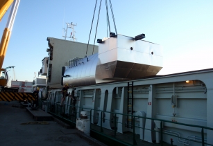 heavy-lift-vessel-uk